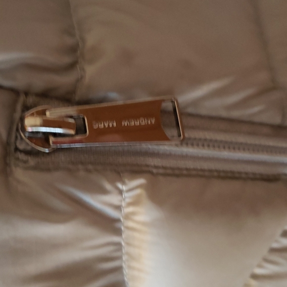 Andrew Mark light downfilled winter jacket - Picture 4 of 8
